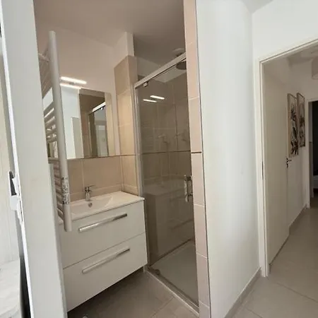 Maz Poseidon 74 Апартаменты Борм-ле-Мимоза